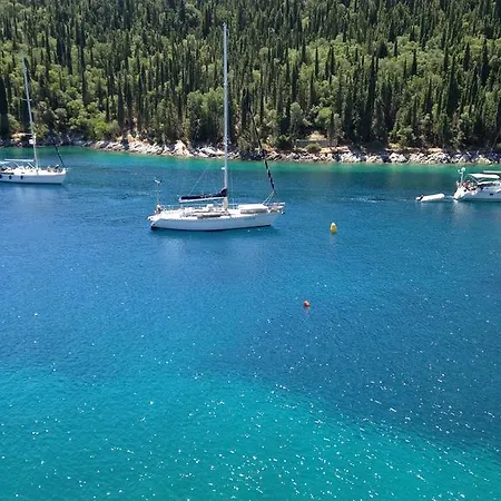 アパートホテル Inglessata Rose スヴォロナータ