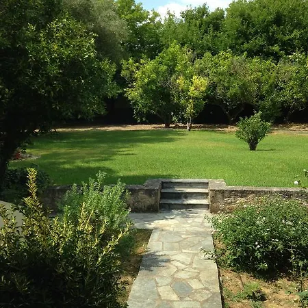 Inglessata Rose 3* Svoronata