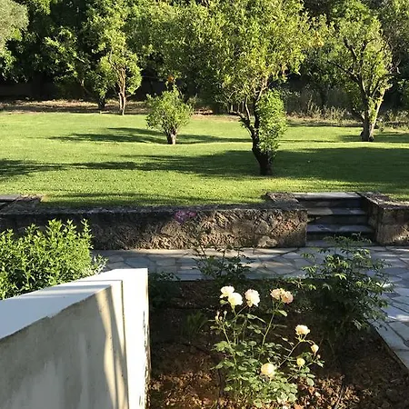 Lejlighedshotel Inglessata Rose Svoronata